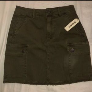 Brand new green cargo shirt!! with tags!!